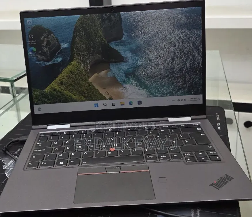 New Laptop Lenovo ThinkPad X1 Yoga 16GB Intel Core i7 SSD 512GB