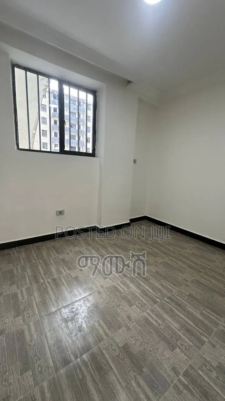 Furnished 3bdrm Condo in ቦሌ አራብሳ ኮንዶሚኒየም, Bole for sale