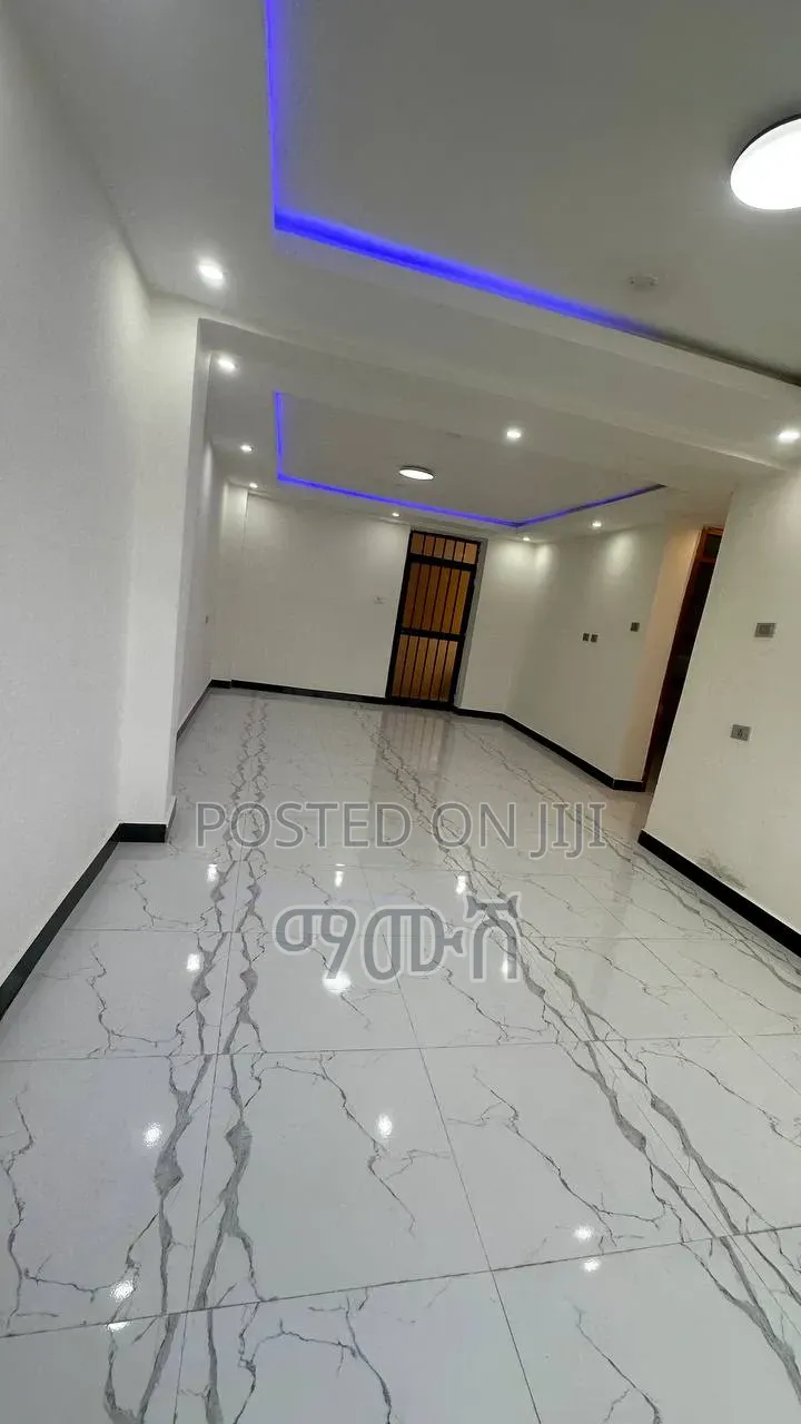 Furnished 3bdrm Condo in ቦሌ አራብሳ ኮንዶሚኒየም, Bole for sale