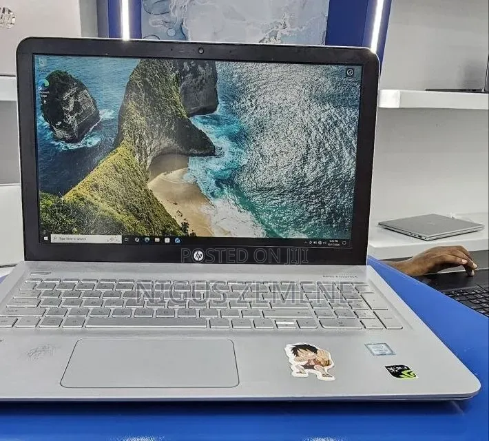 New Laptop HP Envy M6 8GB Intel Core i5 SSD 128GB