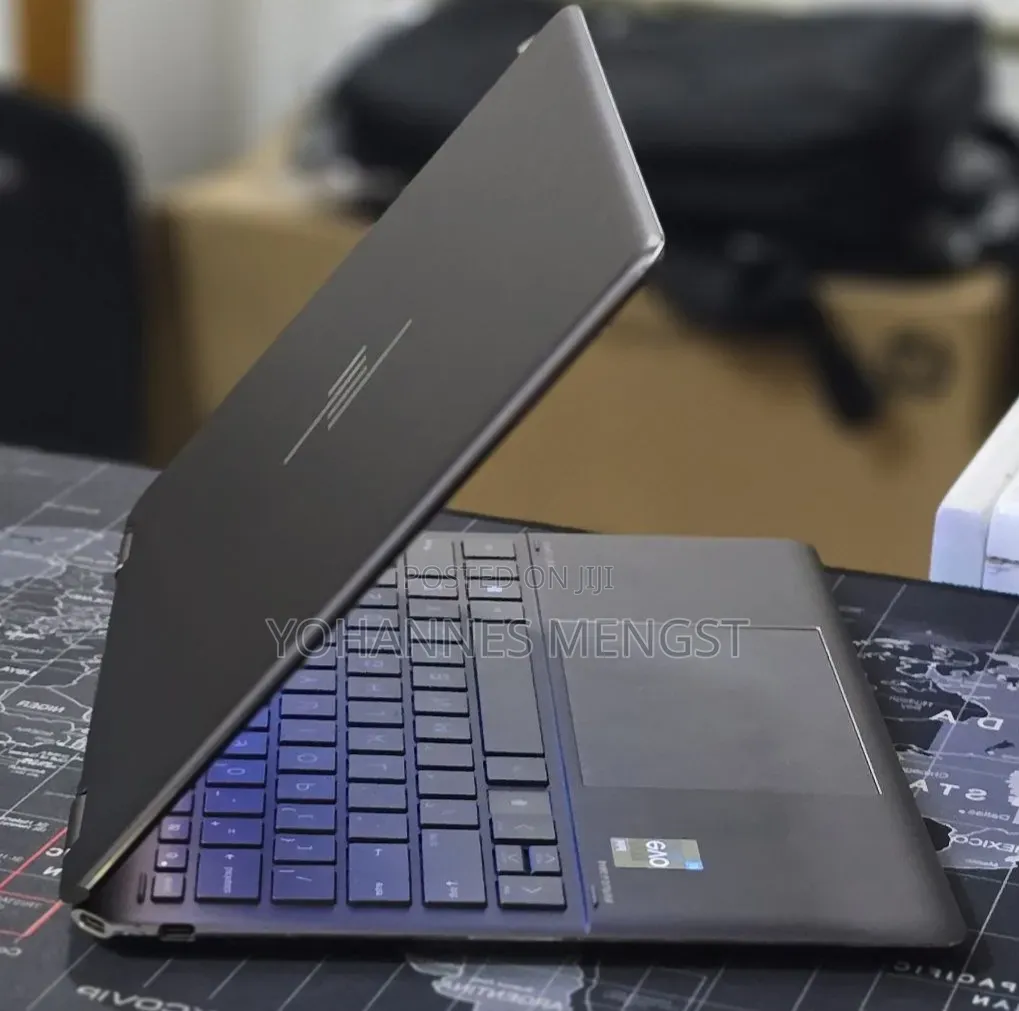 New Laptop HP Spectre 16GB Intel Core i7 SSD 512GB