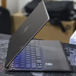 New Laptop HP Spectre 16GB Intel Core i7 SSD 512GB