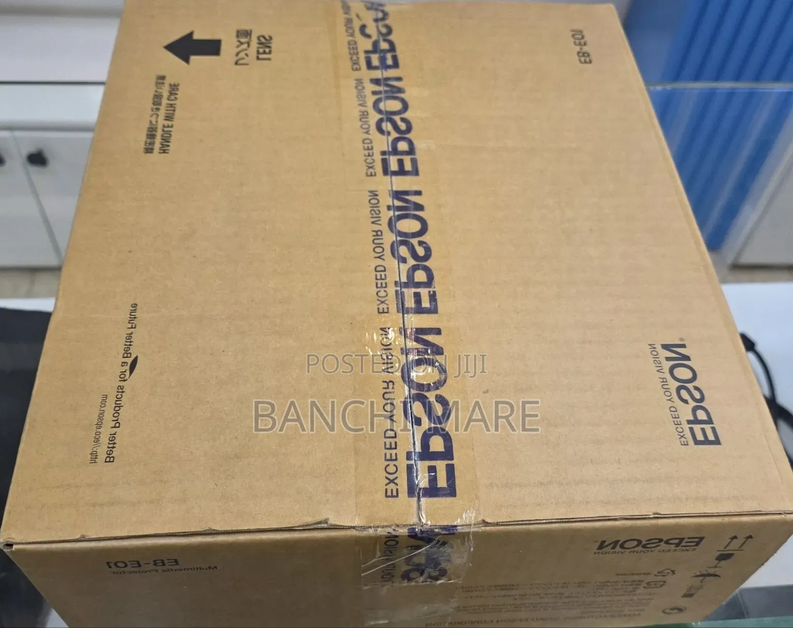 Epson Projector BRAND NEW With Cartoon Model Name: EB-E01 Hard