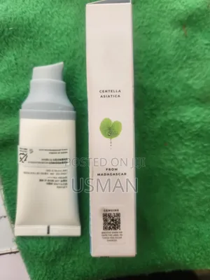 SKIN1004 Madagascar Centella Hyalu-Cica Water-Fit Sun S