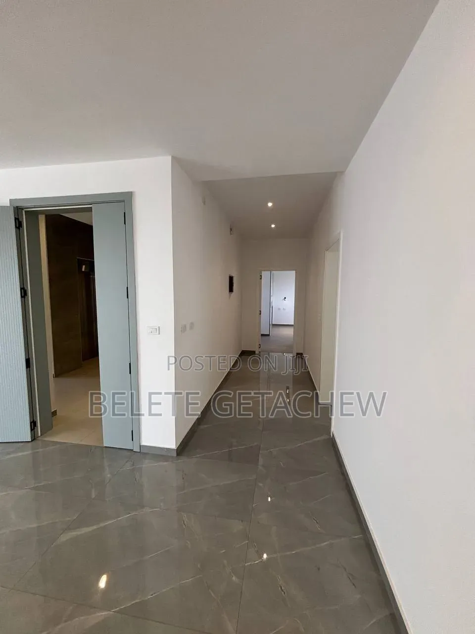 2bdrm Apartment in Signal -22,  Luxury , Yeka for sale