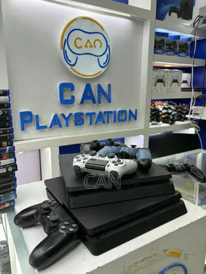 PlayStation 4 Slim : Jailbreak : Almost New