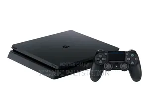 ICONIC PS4 ስሊም ጄልብሬክ With Two CONTROLLERS