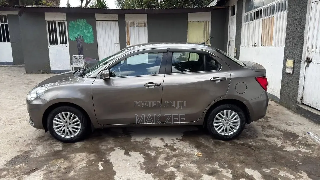 Suzuki Dzire 2021 Silver
