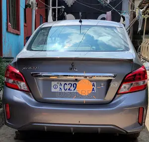 Mitsubishi Attrage 2022 Gray
