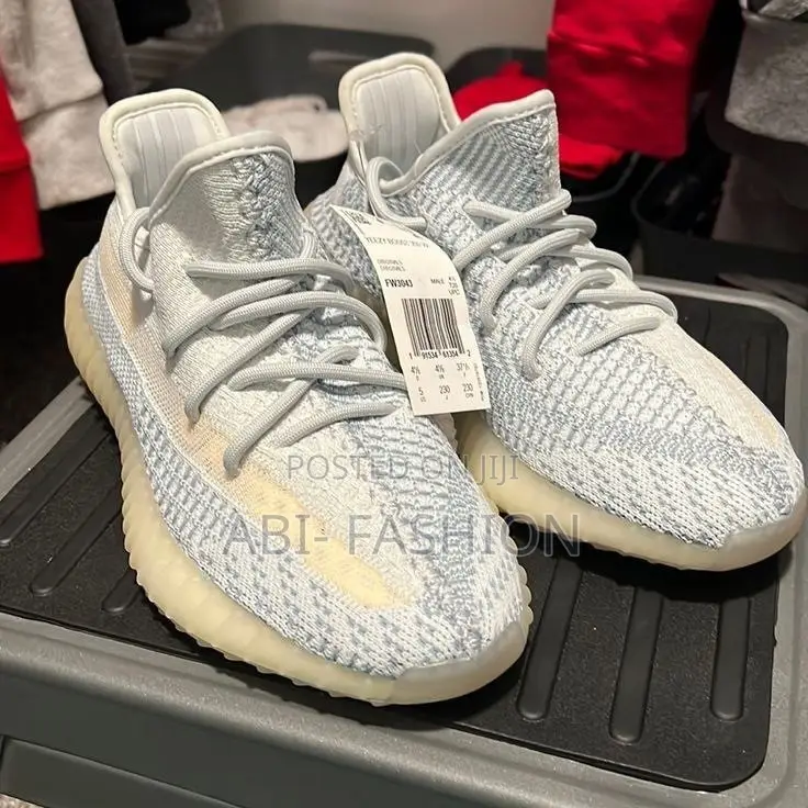 Adidas Yeezy 350 – New Arrival Sizes: 40, 41, 42, 43, 44