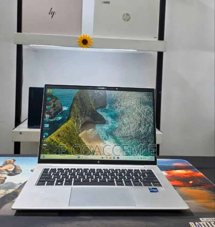New Laptop HP EliteBook 840 G9 16GB Intel Core i7 SSD 512GB