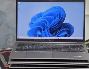 New Laptop HP ZBook 15 16GB Intel Core i5 SSD 512GB