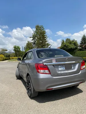 Suzuki Dzire 2022 Silver