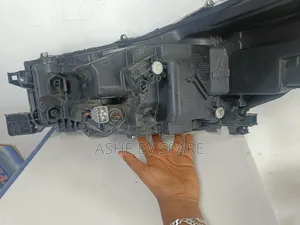 Toyota Invisible Head Lamp (የፊት ማብራት )
