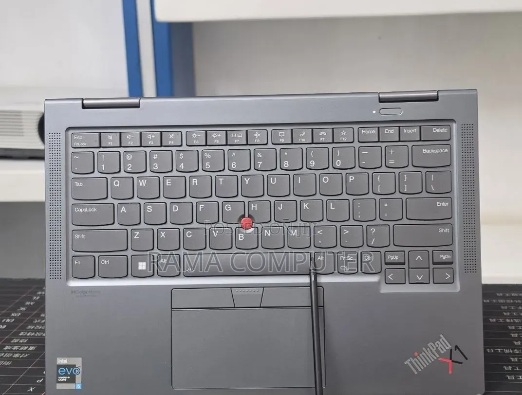 New Laptop Lenovo ThinkPad X1 Yoga 16GB Intel Core i5 SSD 512GB