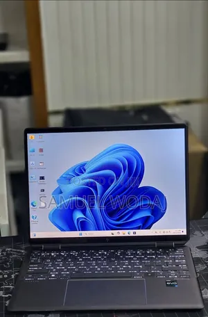 New Laptop HP Spectra 13 16GB Intel Core i7 SSD 512GB