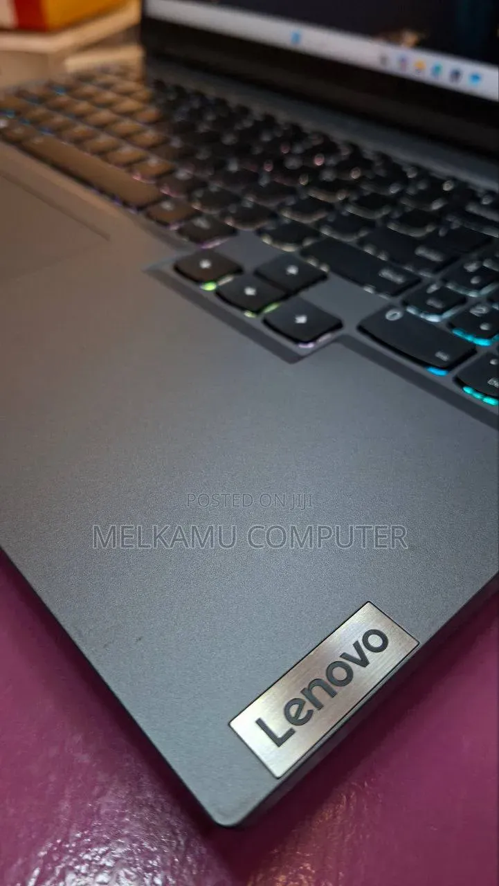 New Laptop Lenovo Legion 5 16GB AMD Ryzen 7 SSD 512GB