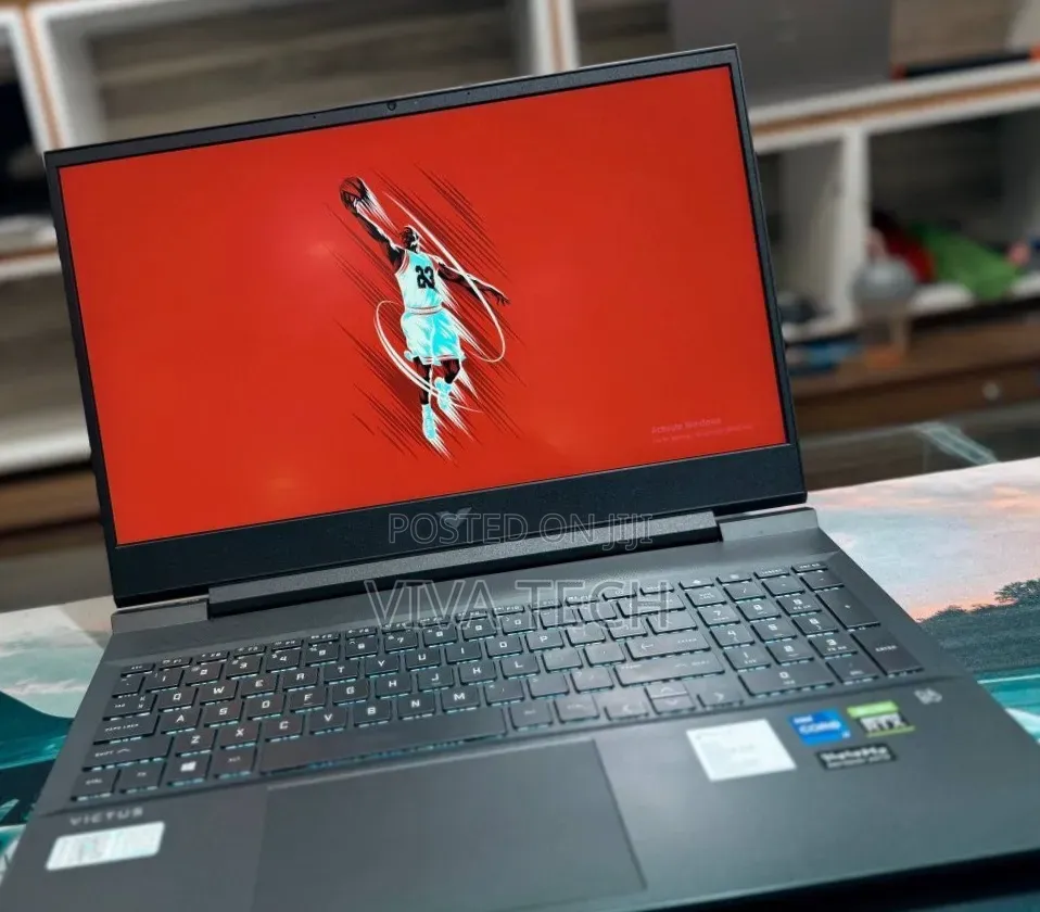 New Laptop HP Victus 16 16GB Intel Core i7 SSD 512GB