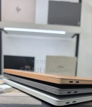 New Laptop Apple MacBook Pro 2019 8GB Apple M1 SSD 256GB