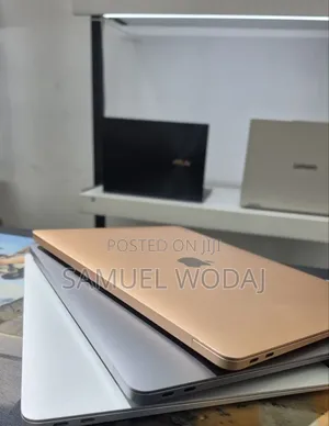 New Laptop Apple MacBook Pro 2019 8GB Apple M1 SSD 256GB