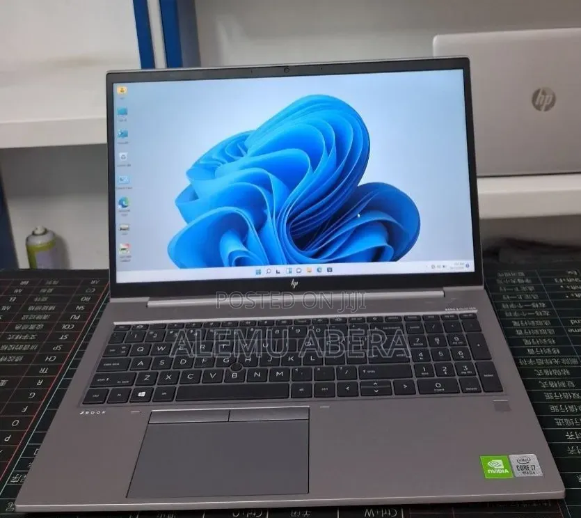 New Laptop HP ZBook Power G7 16GB Intel Core i7 SSD 512GB