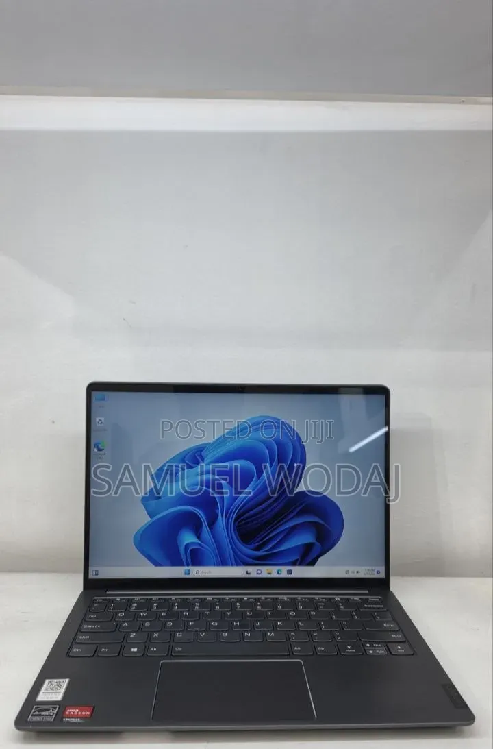 New Laptop Lenovo Ideapad 3 16GB Intel Core i7 SSD 512GB
