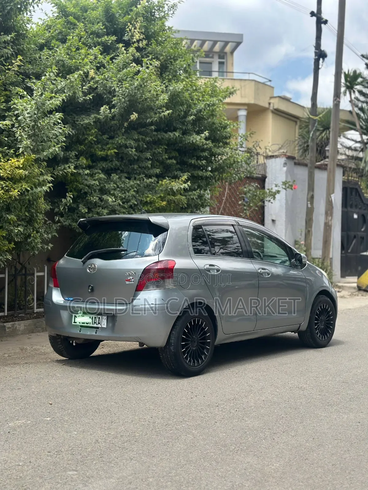 Toyota Yaris 2010 Gray