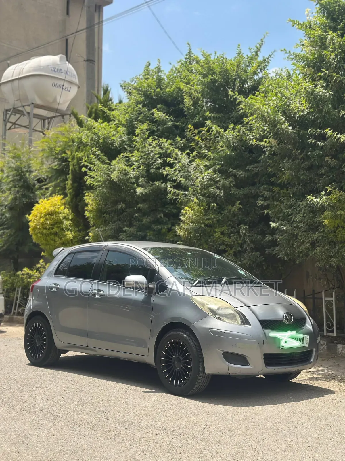 Toyota Yaris 2010 Gray