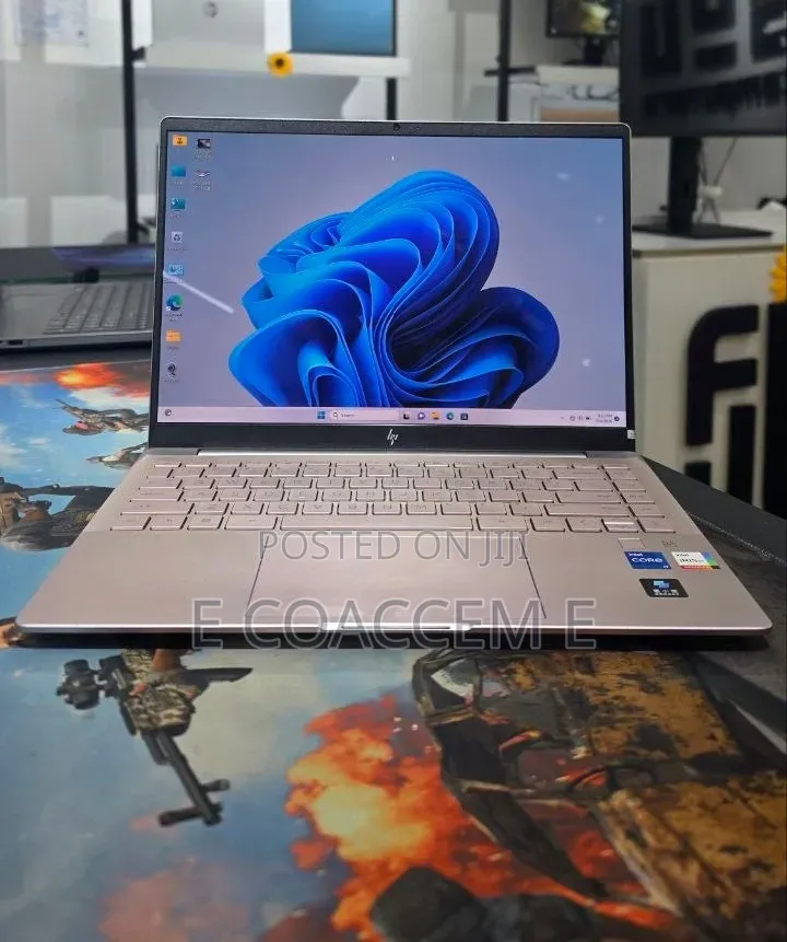 New Laptop HP Pavilion 17 16GB Intel Core i7 SSD 1T