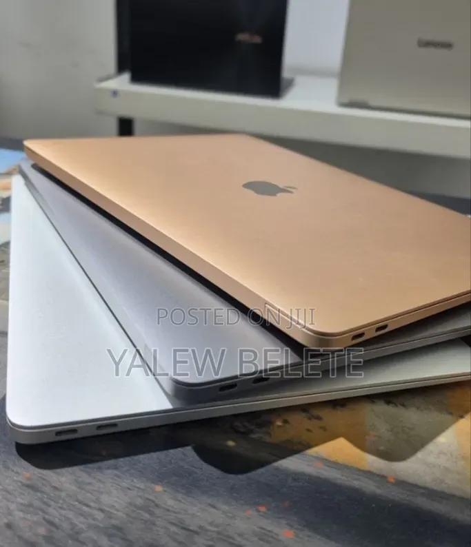 New Laptop Apple MacBook Air 8GB Apple M1 SSD 256GB