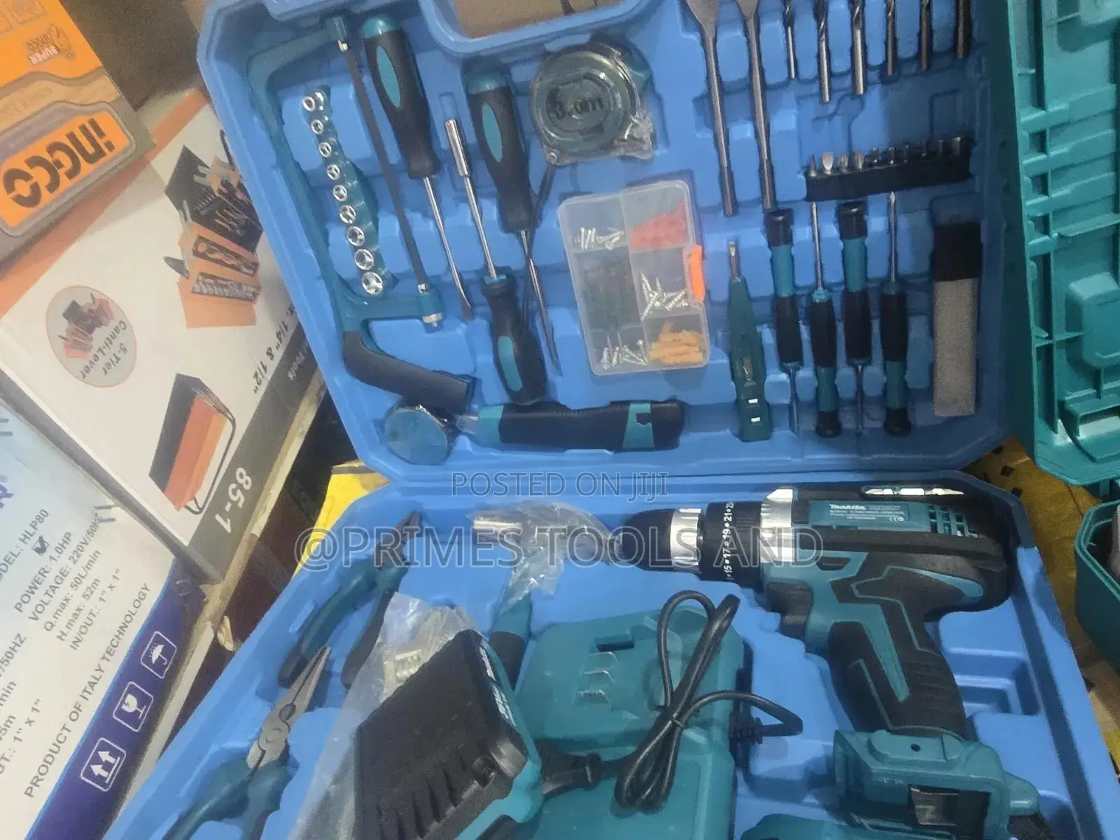 MAKITA Rechargeable Drill – Full Accessories