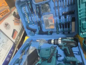 MAKITA Rechargeable Drill – Full Accessories