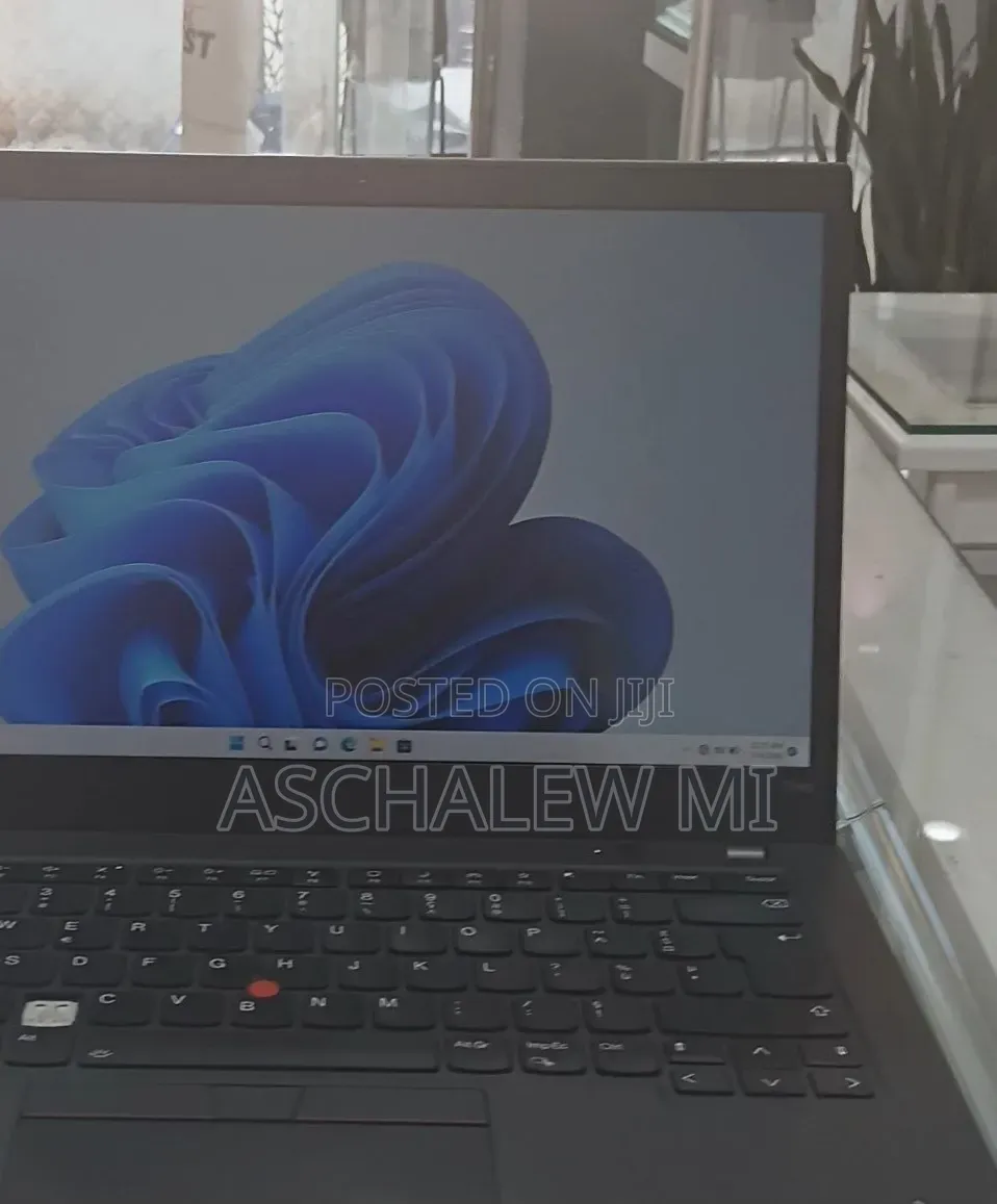 New Laptop Lenovo ThinkPad T14 G2 16GB Intel Core i5 SSD 512GB