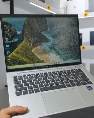 New Laptop HP EliteBook 840 G9 16GB Intel Core i7 SSD 512GB