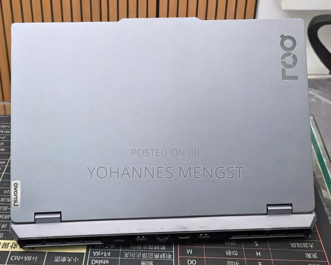New Laptop Lenovo LOQ 15ARP9 8GB Intel Core i5 SSD 512GB