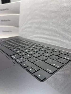 New Laptop Apple MacBook Pro 2024 M4 Max 48GB Apple M4 SSD 2T