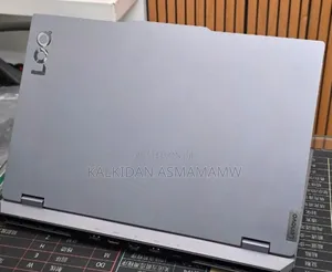 New Laptop Lenovo LOQ 15IRH8 8GB Intel Core i5 SSD 512GB