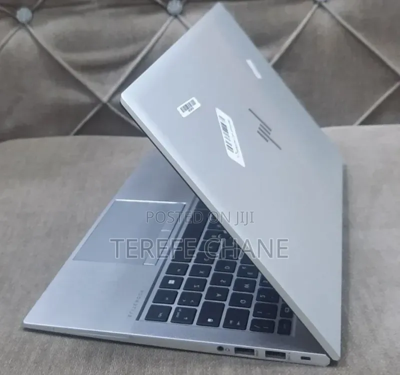 New Laptop HP EliteBook 840 G8 16GB Intel Core i7 SSD 512GB