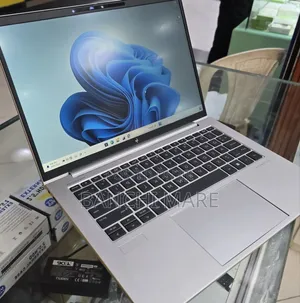 New Laptop HP EliteBook 840 G9 16GB Intel Core i7 SSD 512GB