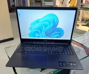 New Laptop Acer 8GB Intel Core 2 Quad SSD 128GB