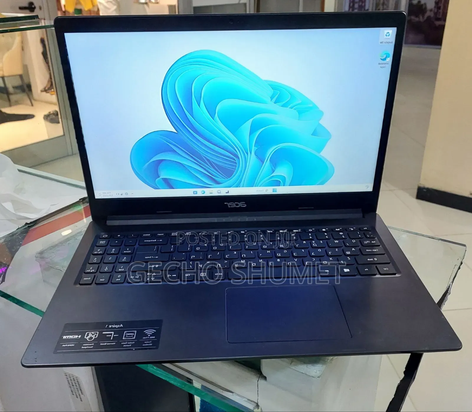New Laptop Acer 8GB Intel Core 2 Quad SSD 128GB