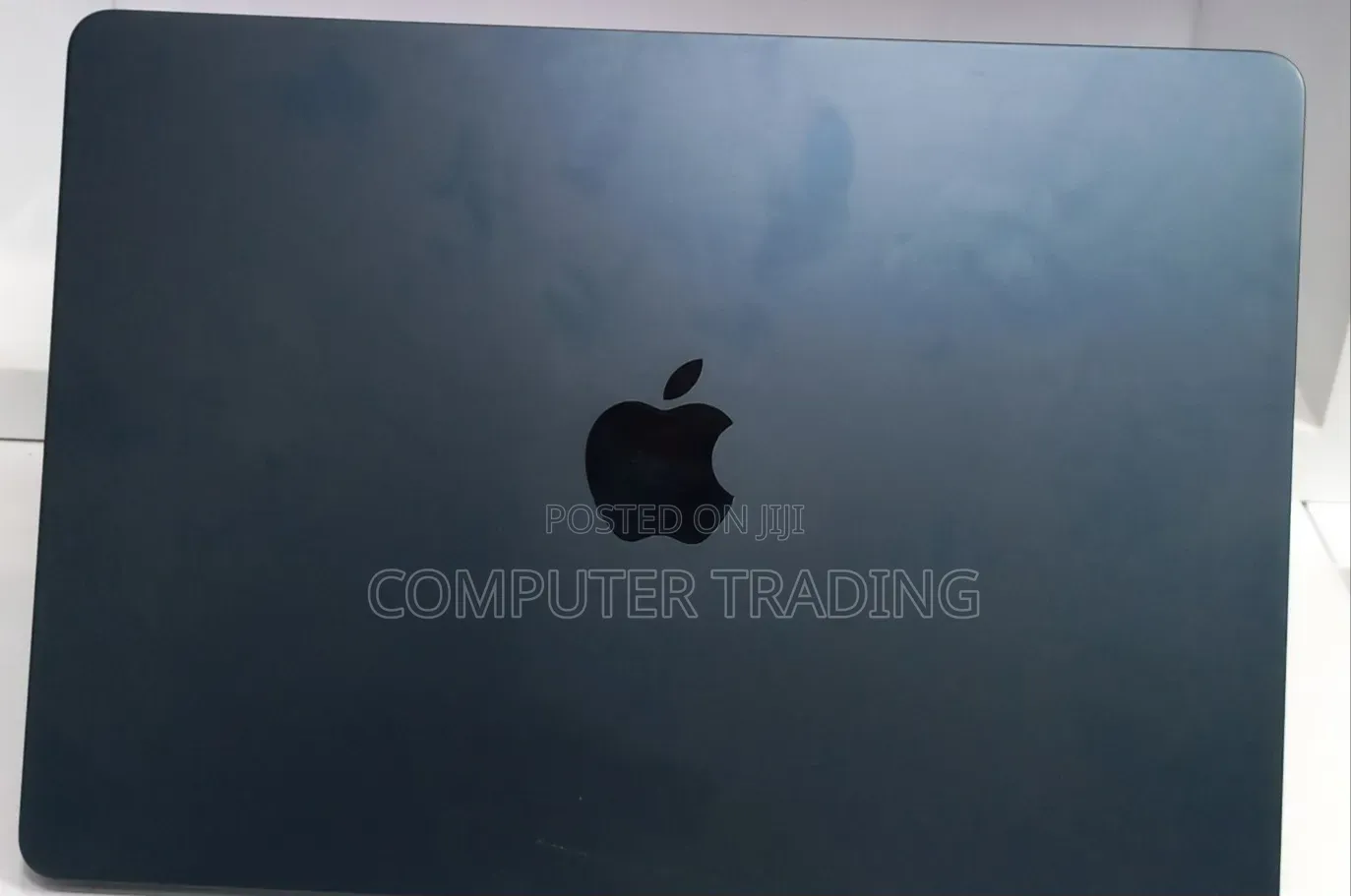 New Laptop Apple MacBook Air 2022 M2 8GB Intel Core i7 SSD 256GB