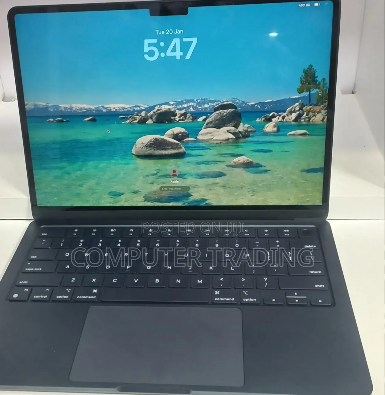 New Laptop Apple MacBook Air 2022 M2 8GB Intel Core i7 SSD 256GB