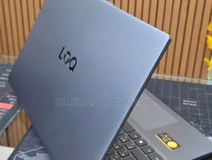 New Laptop Lenovo LOQ 15IRH8 12GB Intel Core i5 SSD 512GB