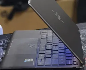 New Laptop HP Spectra 13 16GB Intel Core i7 SSD 512GB