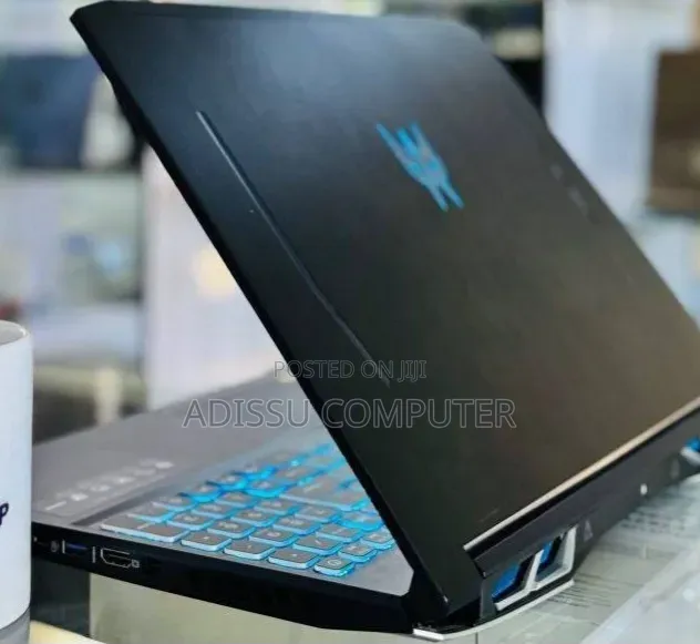 New Laptop Acer Predator Helios Neo 16 16GB Intel Core i7 SSD 512GB