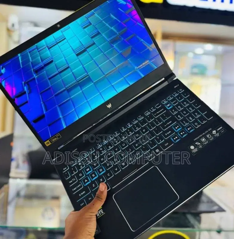 New Laptop Acer Predator Helios Neo 16 16GB Intel Core i7 SSD 512GB