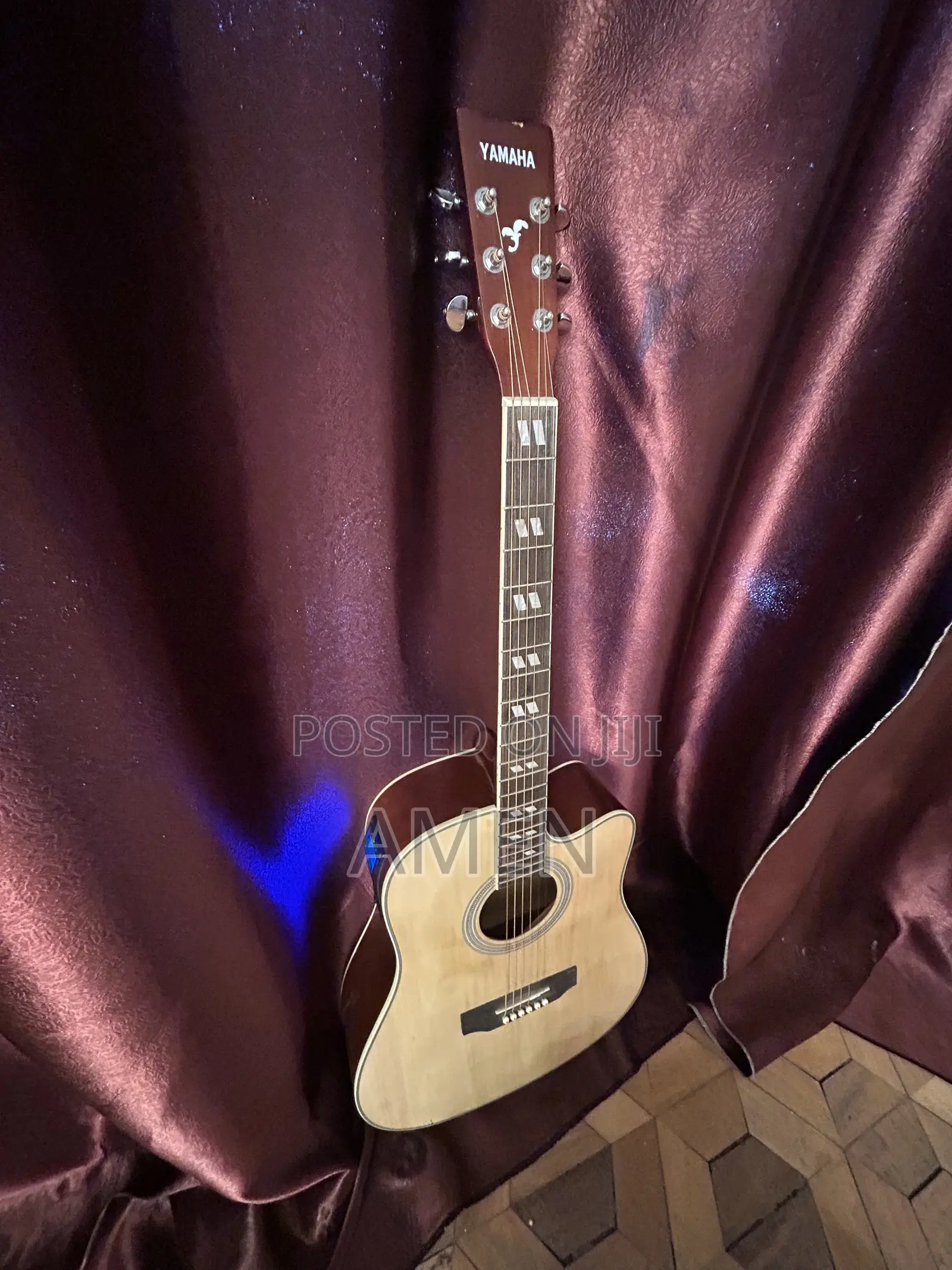 YAMAHA Guitar