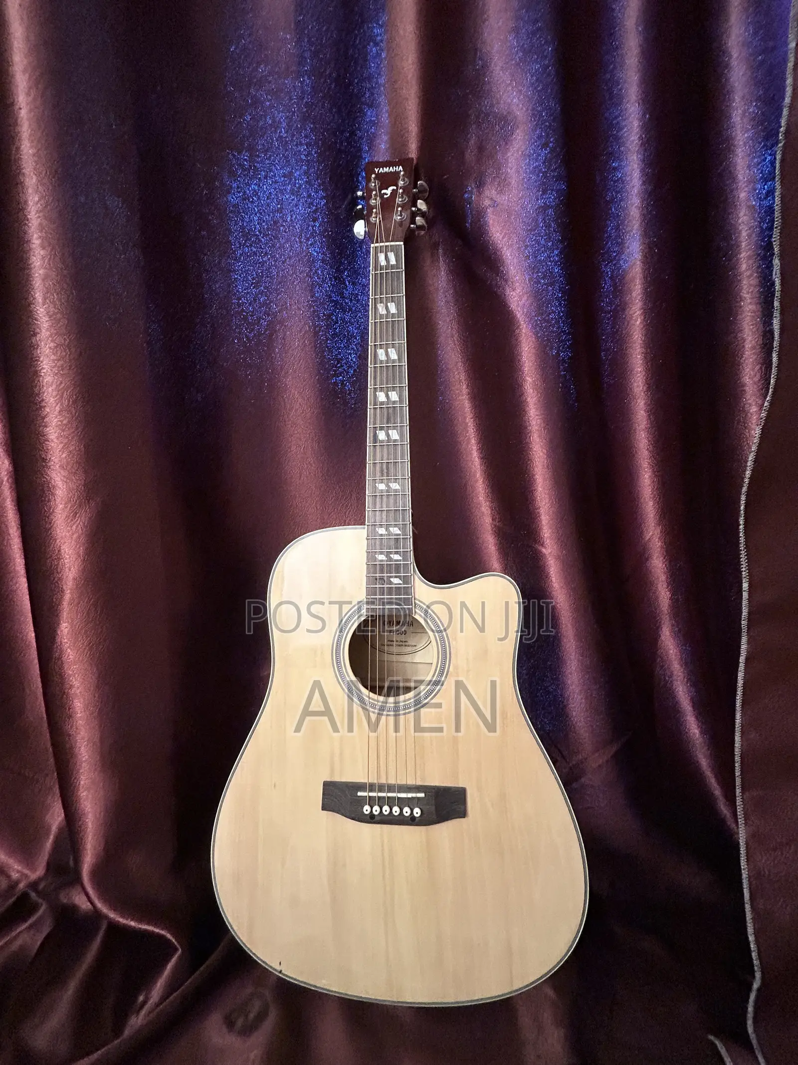 YAMAHA Guitar