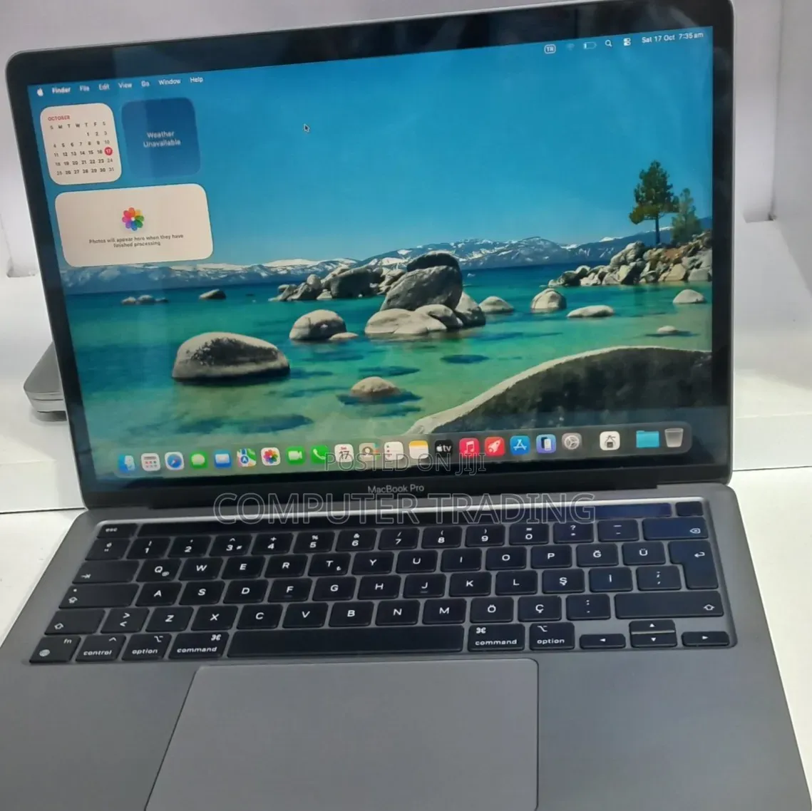 New Laptop Apple MacBook Pro 2020 M1 8GB Intel Core i7 SSD 256GB